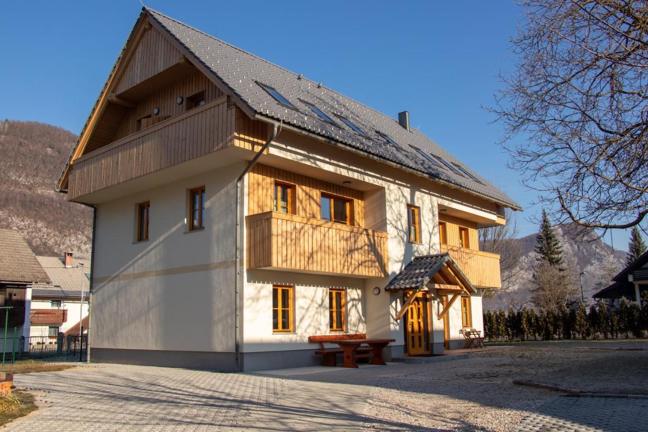 Apartments & Rooms Pr' Skalovc Bohinj Bagian luar foto